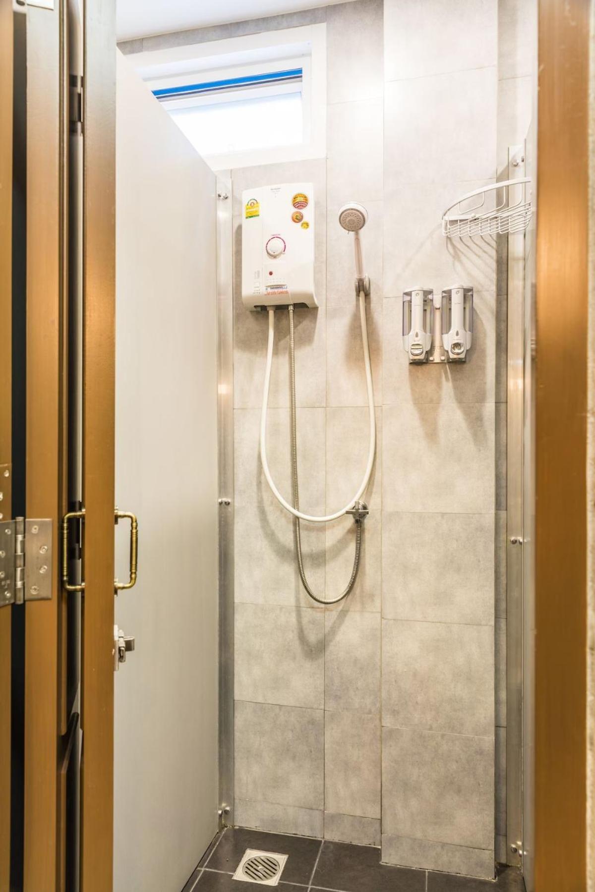 Lamoon Vivit Hotel Bangkok Exterior photo
