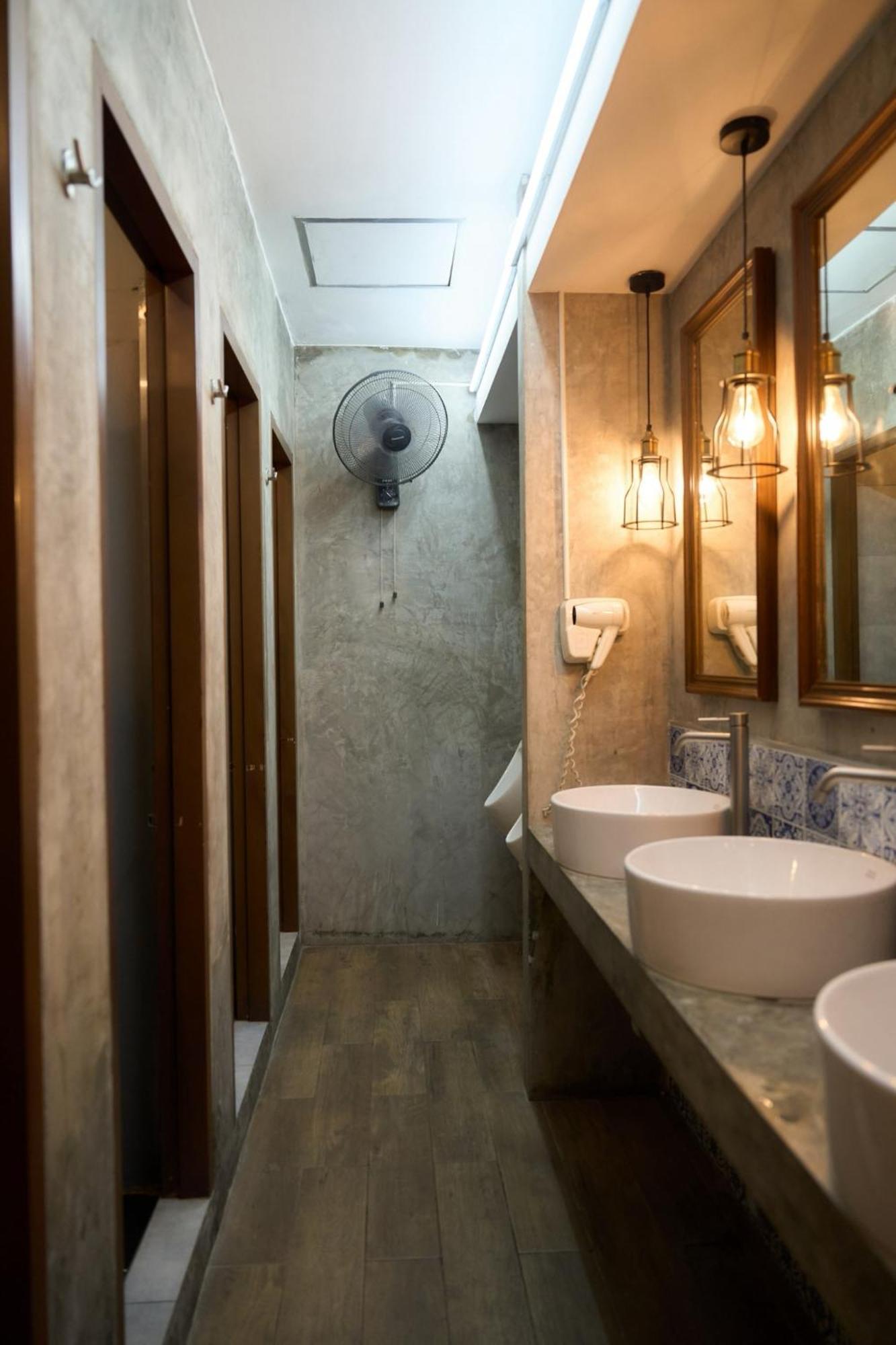 Lamoon Vivit Hotel Bangkok Exterior photo